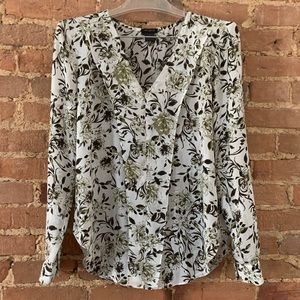 Ann Taylor Floral Green Top Size Small